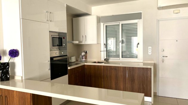 Reventa - Chalets -
Orihuela Costa - Punta Prima