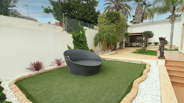Reventa - Chalets -
Torrevieja - Los Balcones