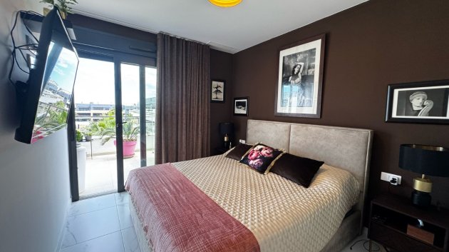 Reventa - Apartamentos -
Orihuela Costa - Playa Flamenca