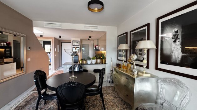 Reventa - Apartamentos -
Orihuela Costa - Playa Flamenca