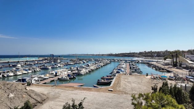 Reventa - Apartamentos -
Pilar de la Horadada - La Torre de la Horadada