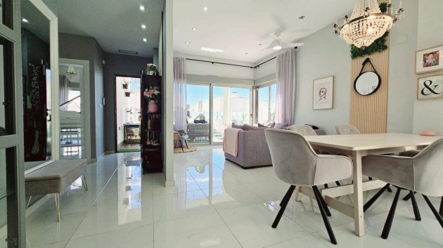Reventa - Chalets -
Orihuela Costa - Villamartín
