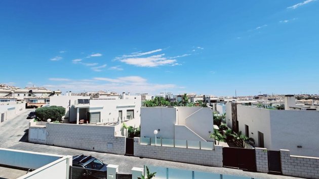 Reventa - Chalets -
Orihuela Costa - Villamartín