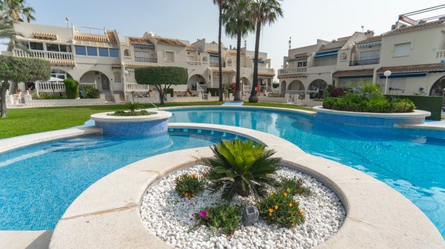 Reventa - Apartamentos -
Ciudad Quesada - Pueblo Bravo