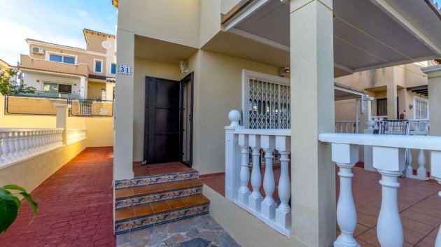 Reventa - Chalets -
Orihuela Costa - Villamartín