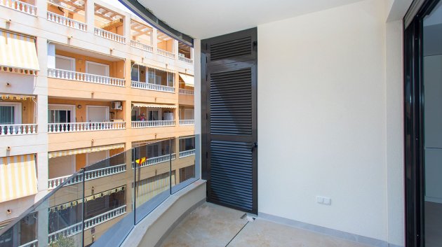 Reventa - Apartamentos -
Torrevieja - Playa del Cura