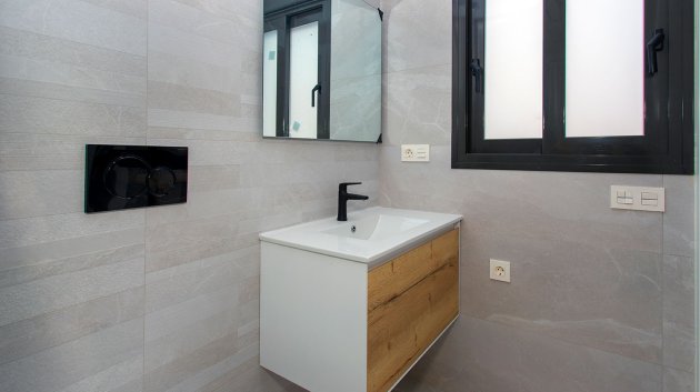Reventa - Apartamentos -
Torrevieja - Playa del Cura