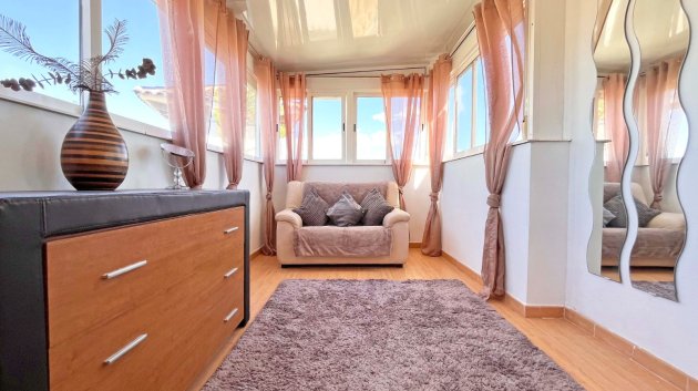 Resale - Villa -
Orihuela Costa - La Zenia