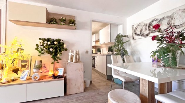 Resale - Villa -
Orihuela Costa - La Zenia