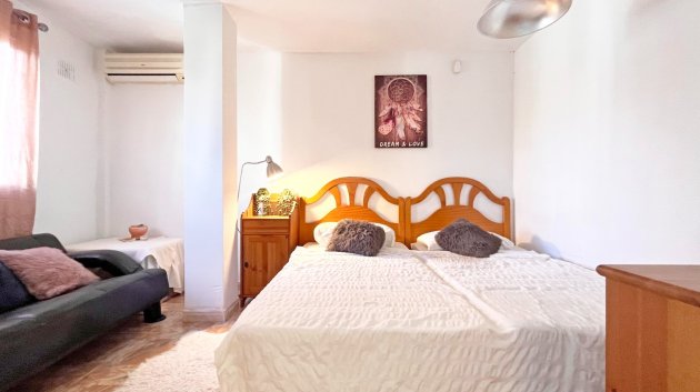 Resale - Villa -
Orihuela Costa - La Zenia