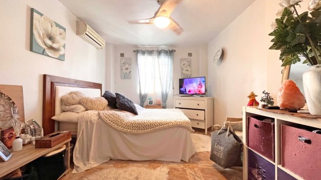 Resale - Villa -
Orihuela Costa - La Zenia