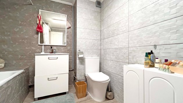 Resale - Villa -
Orihuela Costa - La Zenia