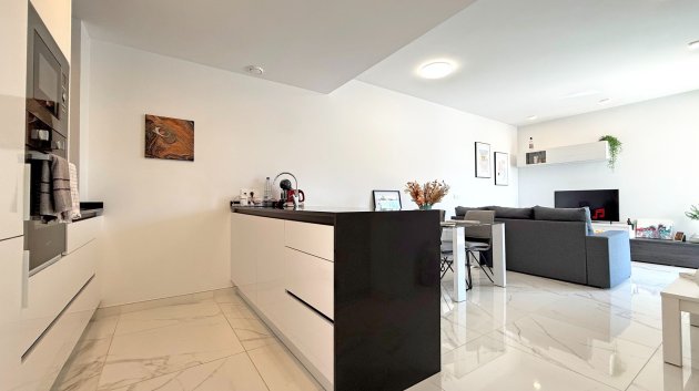 Reventa - Apartamentos -
Orihuela Costa - Los Altos