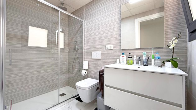 Reventa - Apartamentos -
Orihuela Costa - Los Altos