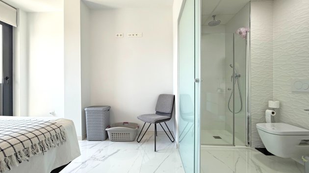 Reventa - Apartamentos -
Orihuela Costa - Los Altos