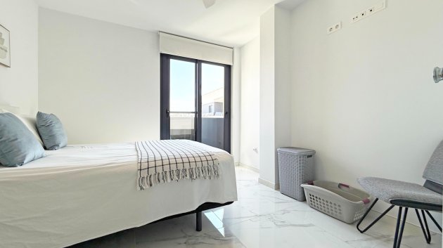 Reventa - Apartamentos -
Orihuela Costa - Los Altos