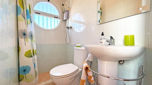 Reventa - Chalets -
Orihuela Costa - Playa Flamenca