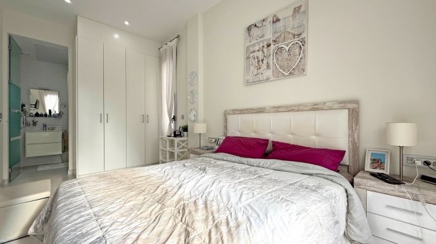 Reventa - Chalets -
Rojales - Ciudad Quesada