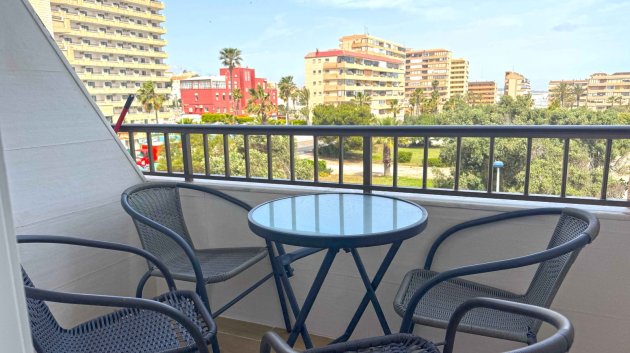 Reventa - Apartamentos -
Torrevieja - Torrelamata - La Mata