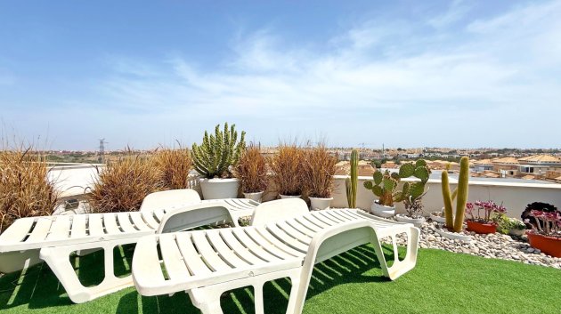 Resale - Villa -
Orihuela Costa - Villamartín