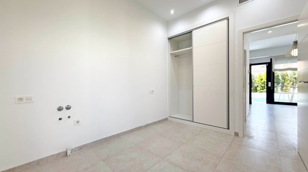 Resale - Villa -
Orihuela Costa - Villamartín