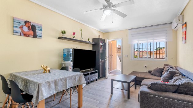 Reventa - Chalets -
Ciudad Quesada - Doña Pepa