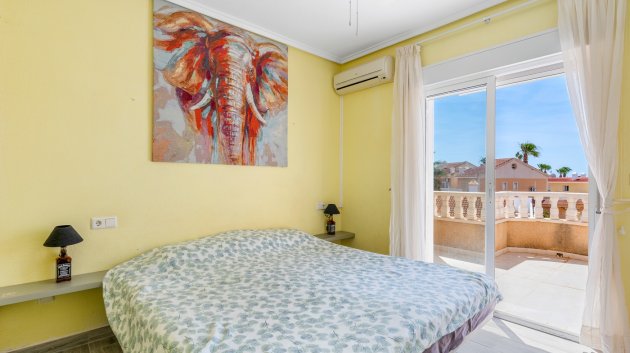 Reventa - Chalets -
Ciudad Quesada - Doña Pepa