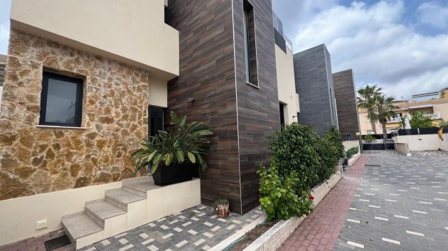 Reventa - Chalets -
Orihuela Costa - Lomas De Cabo Roig