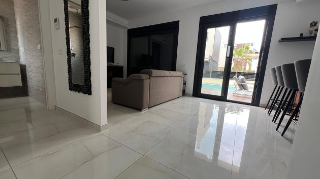 Reventa - Chalets -
Orihuela Costa - Lomas De Cabo Roig