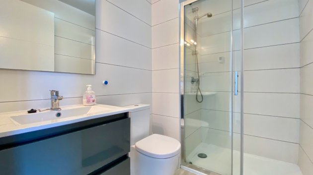 Reventa - Apartamentos -
Torrevieja - La Mata