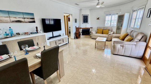 Revente - Villa -
Catral