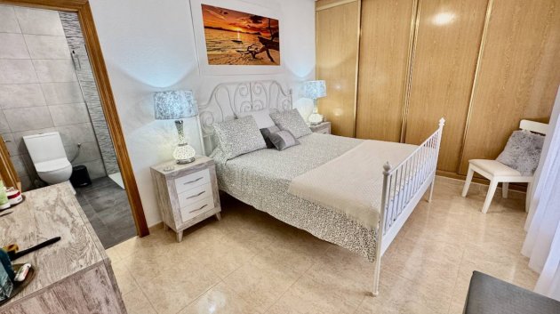 Revente - Villa -
Catral