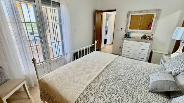 Revente - Villa -
Catral