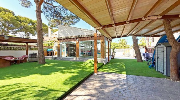 Reventa - Chalets -
Orihuela Costa - Punta Prima