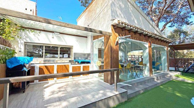 Reventa - Chalets -
Orihuela Costa - Punta Prima
