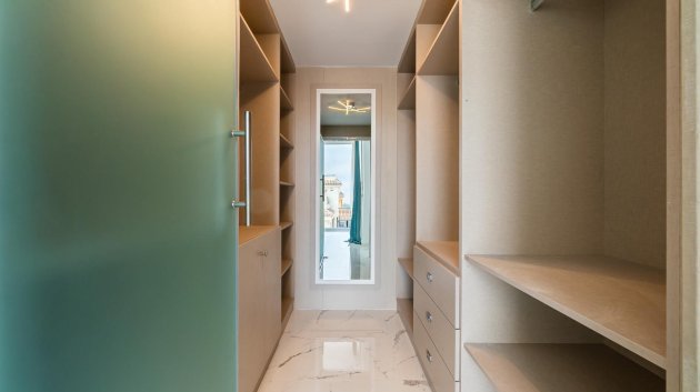Obra nueva - Chalets -
Orihuela Costa