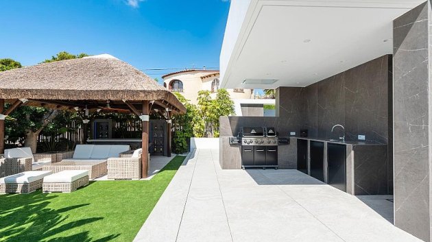 Obra nueva - Chalets -
Calpe
