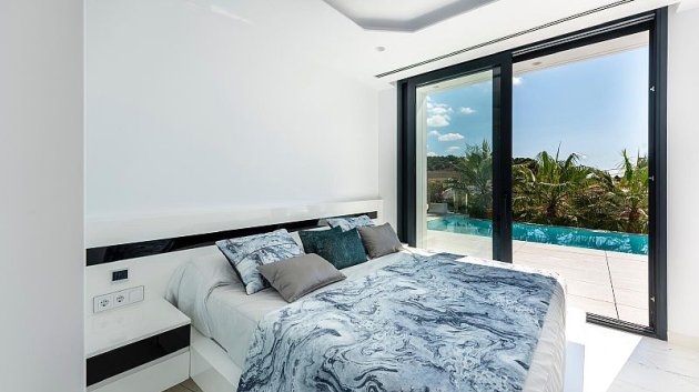 Obra nueva - Chalets -
Calpe