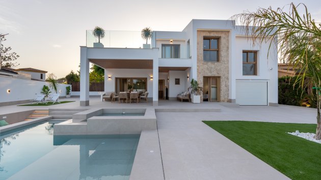 Nouvelle construction - Villa -
Orihuela Costa