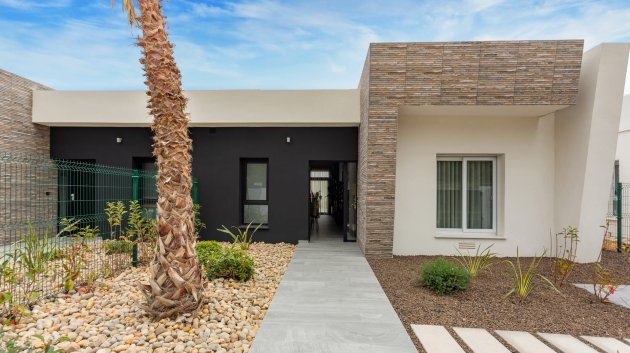 Obra nueva - Chalets -
Algorfa