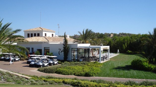 Reventa - Chalets -
San Miguel de Salinas - Las Colinas golf