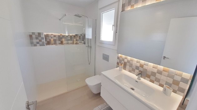 Obra nueva - Chalets -
Jerónimo y Avileses