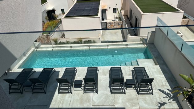 Reventa - Chalets -
Ciudad Quesada - Rojales