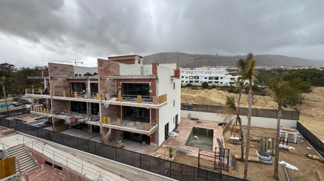 Obra nueva - Apartamentos -
Finestrat