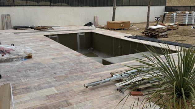 Obra nueva - Apartamentos -
Finestrat