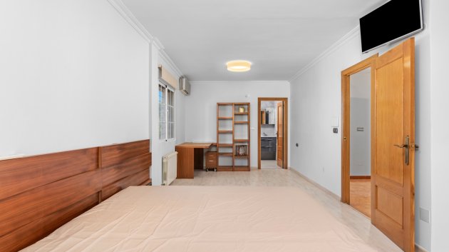 Resale - Villa -
Los Balcones