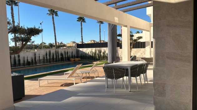 Reventa - Chalets -
Ciudad Quesada - Doña Pepa