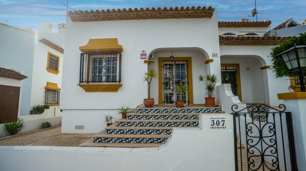 Reventa - Adosado -
Orihuela Costa - Villamartín