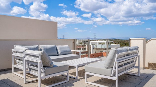 Reventa - Chalets -
Orihuela Costa - Villamartín