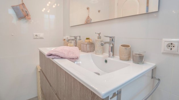 Resale - Villa -
Ciudad Quesada